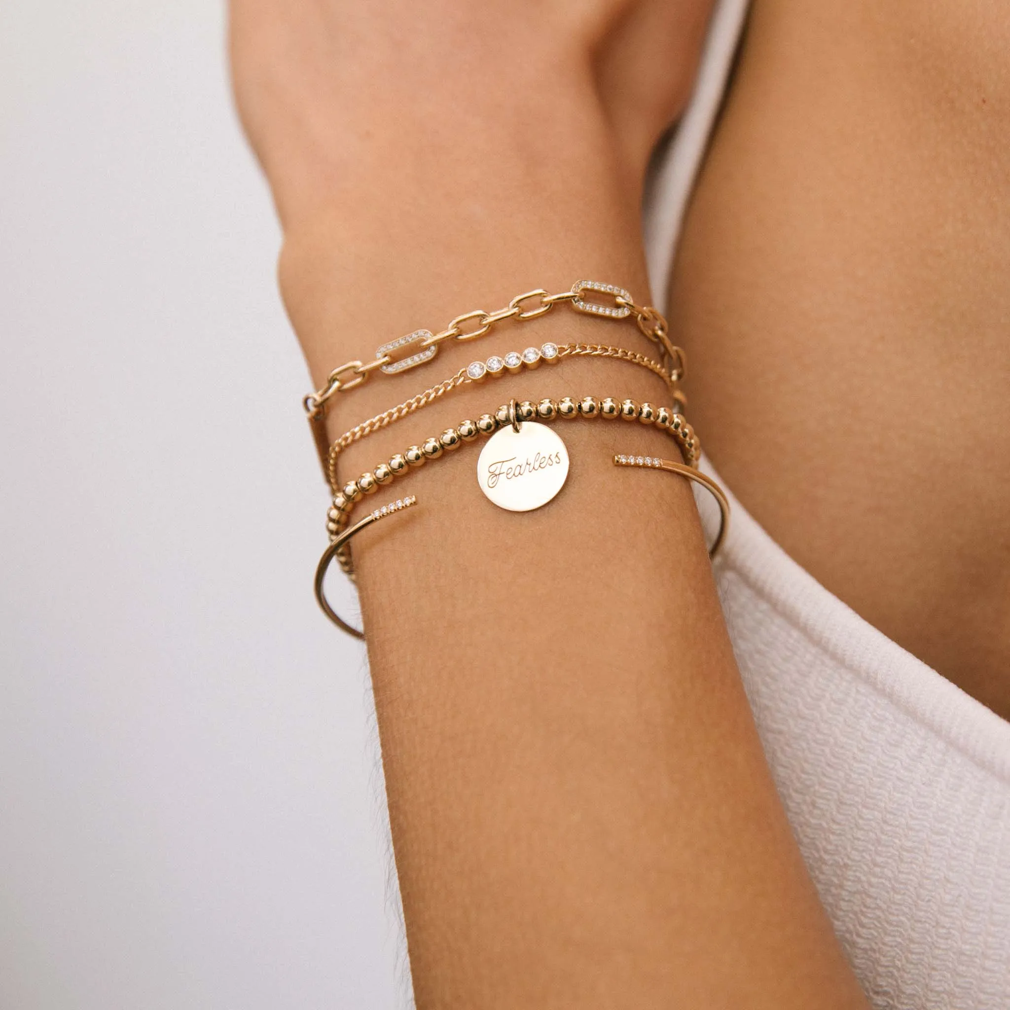 14k 10 Pavé Diamonds Thin Round Wire Cuff